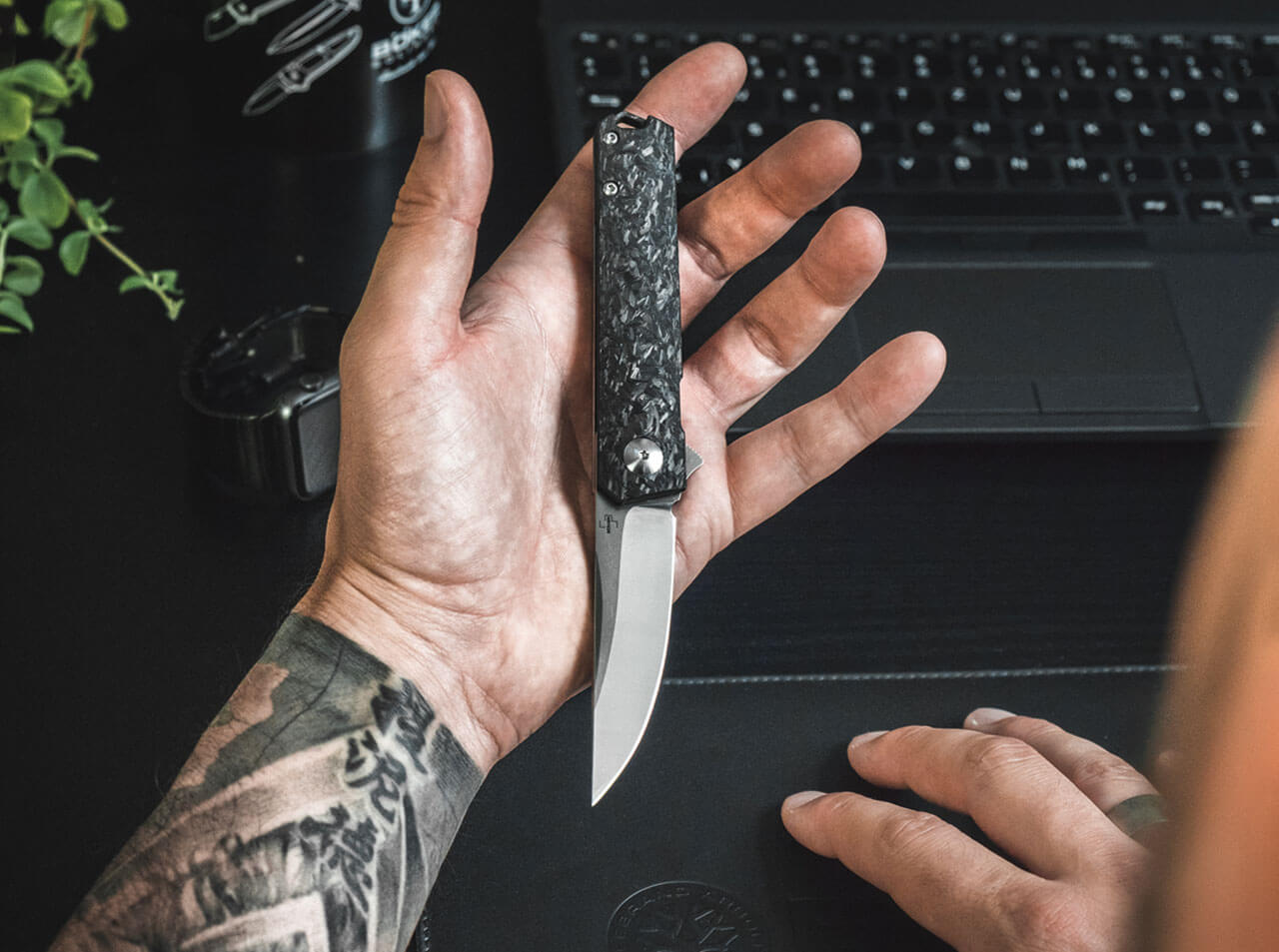 Kwaiken Compact Flipper Marble Carbon